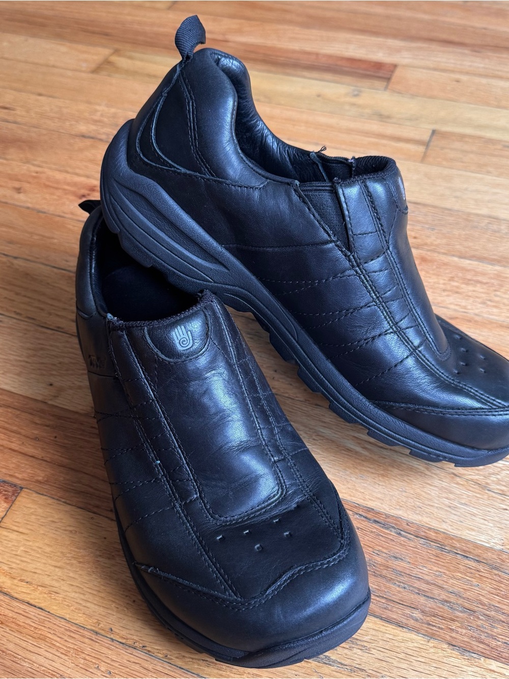 Teva Kimtah slip-on leather trail shoes 8.5
